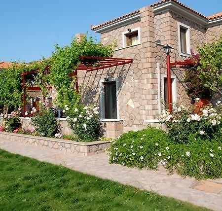 Molivos Castle Apartments Mythimna Exterior foto